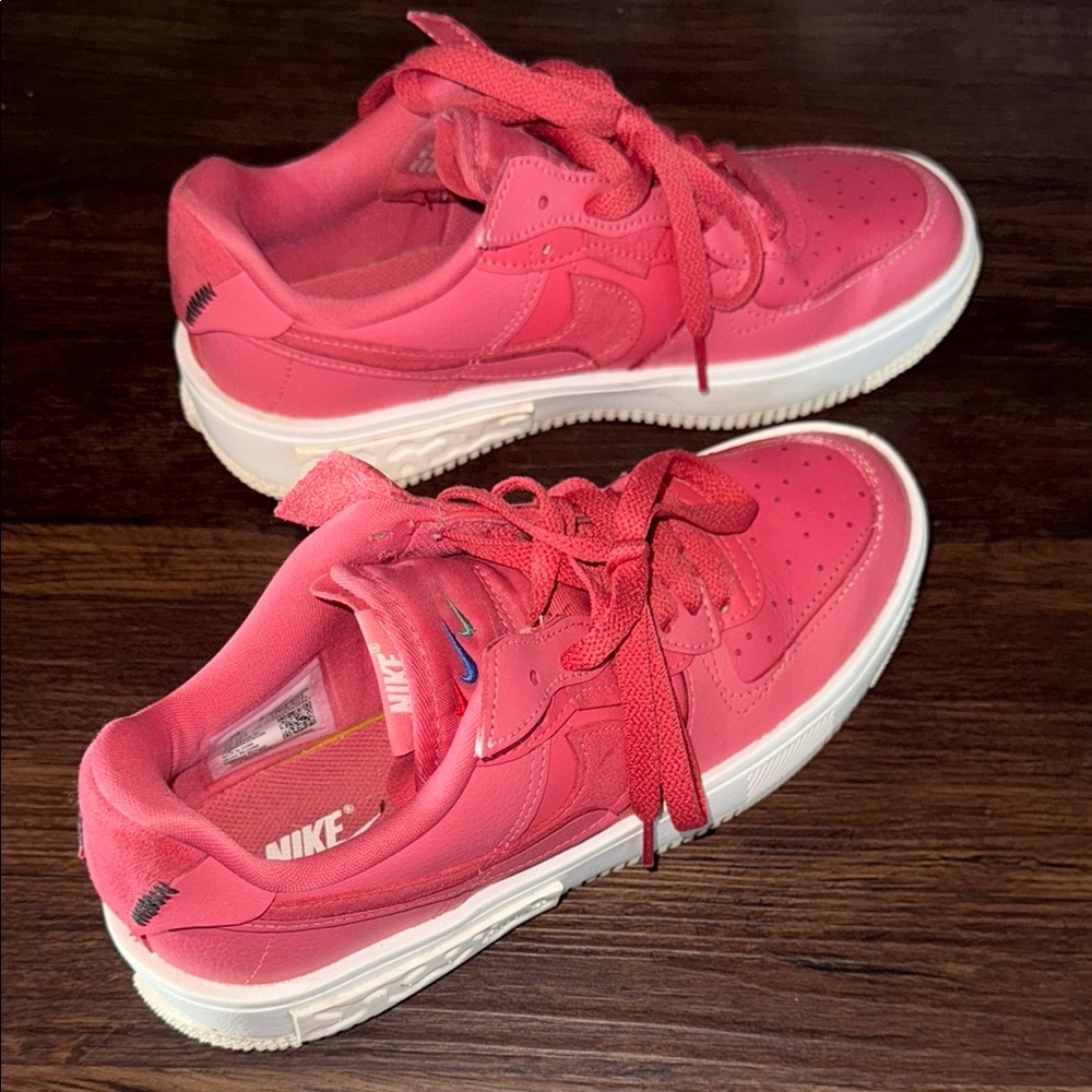 Nike Coral Pink Athletic Shoes